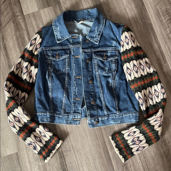 Free People Cypress Farm denim jacket Jean small women’s sweater arms - Picture 2 of 7